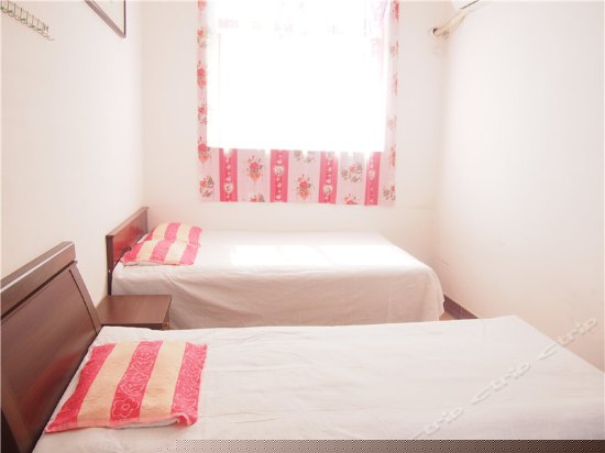 家庭三人间（床位房）