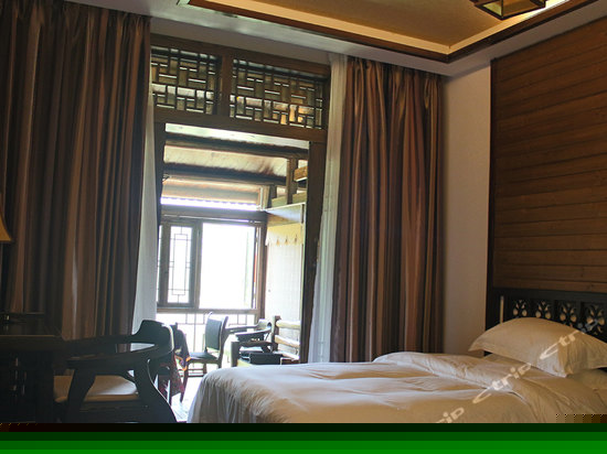 朱楼翠阁观景房