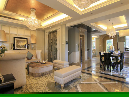 联排4居室湖景别墅