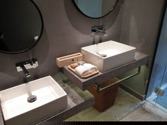 绿篱庭院家庭房