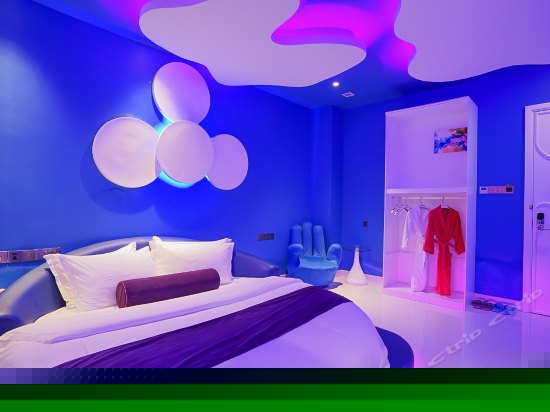 浪漫温馨主题房