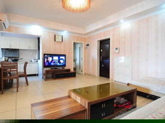 山景景观两厅两厅套房