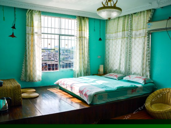 清新蜜月江景大床房