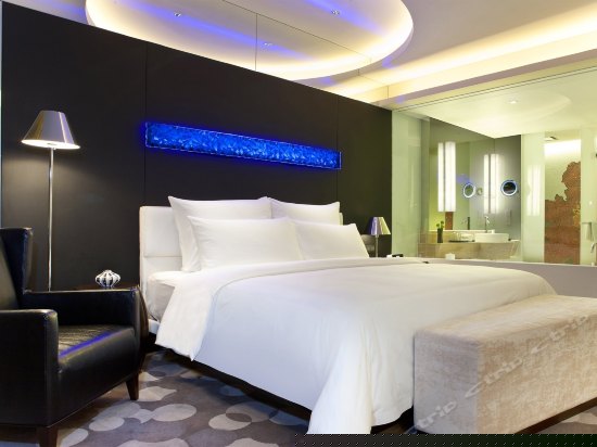 高级套房(山景/庭景)