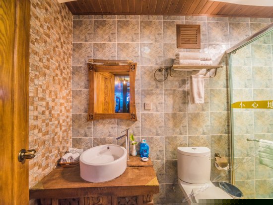 豪华阳光大床房