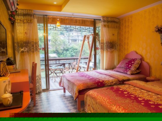 临江大阳台观景房（罗马帝国）