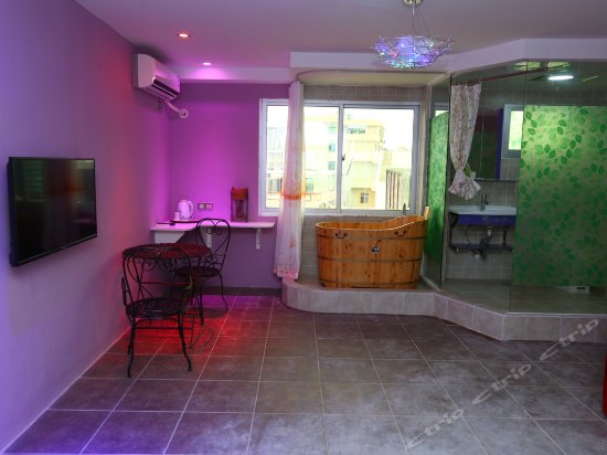 漫旅精品圆床房