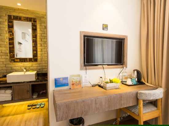 温馨家庭双床房（203）