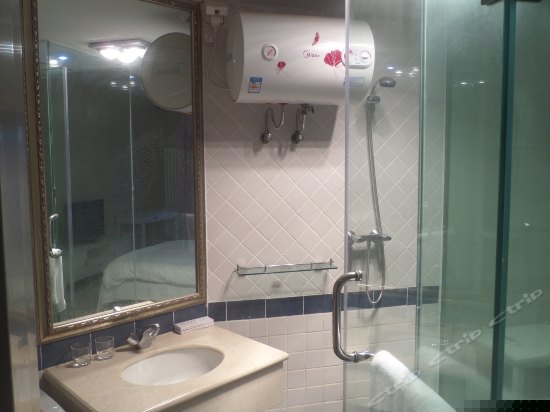 豪华园景大床房