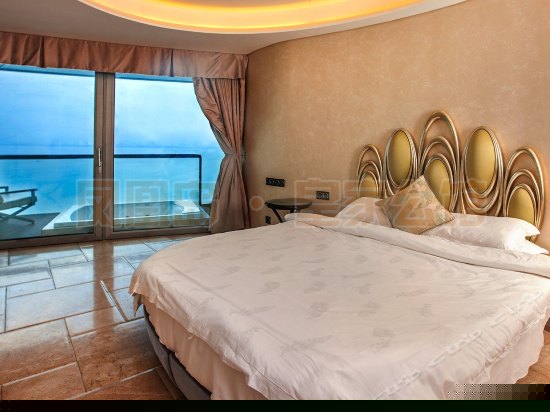 皇家至尊海景套（二房一厅）