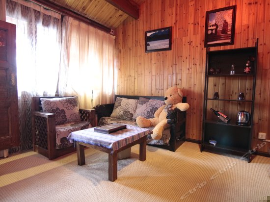 青稞蜜月大床房