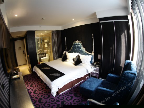 罗马假日豪华大床房