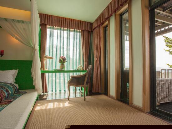 超大露台海景大床房