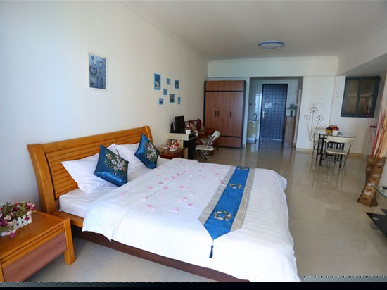 电脑豪华海景大床房