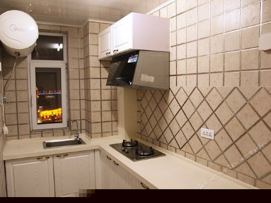 豪华大床房(无窗)