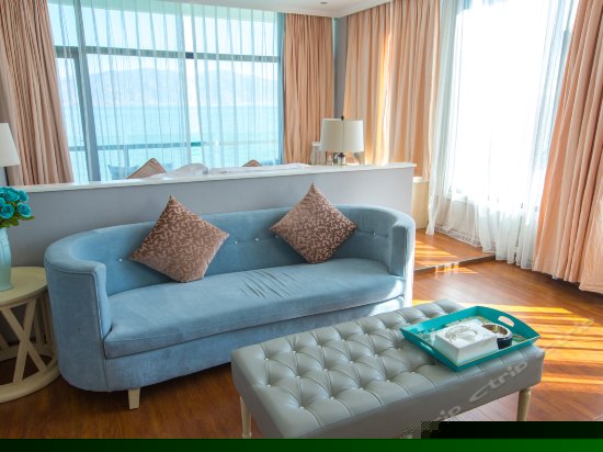 豪华海景浴缸房