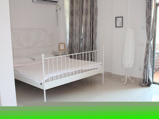 曼屋4号楼1.8米床大床房