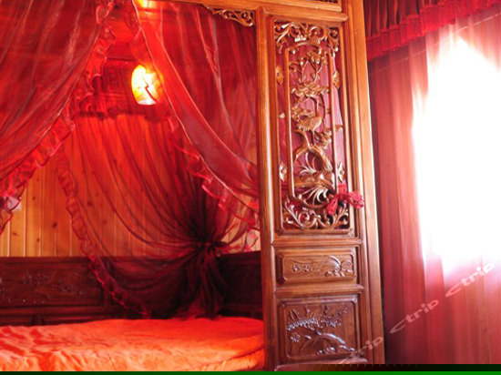 一楼特色蜜月房