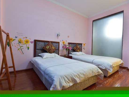 莺声燕语标准间