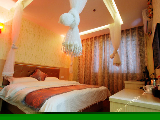 主题秋千纱缦房