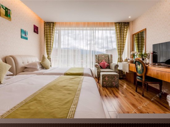 柠檬树休闲温馨亲子房