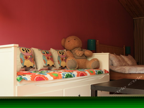 A1浪漫风情家庭大床房