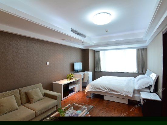 E型豪华双卧套房