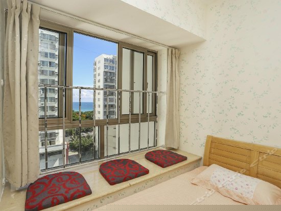 飘窗海景家庭房