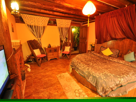 蜜月圆床房（伍月）