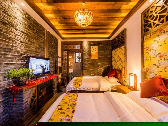 大业店唯美古韵亲子房