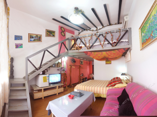 4人小阁楼（家庭式）