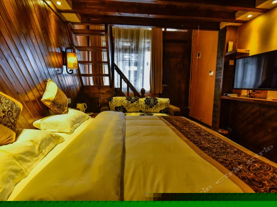 豪华复式家庭房