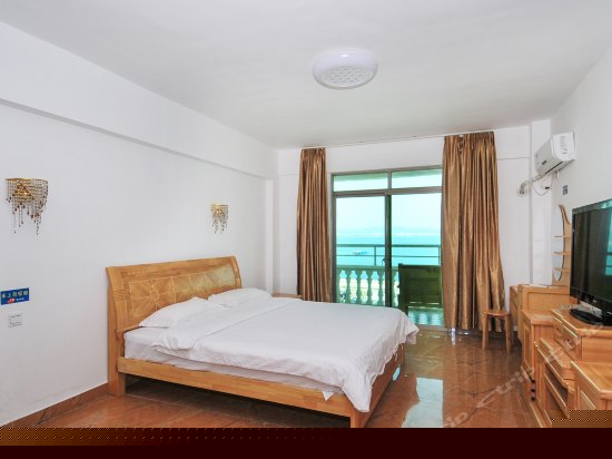 豪华山海全景家庭房