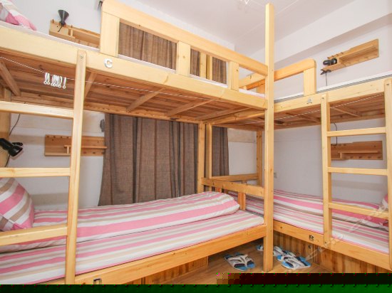 女生四人间(床位)(公卫)