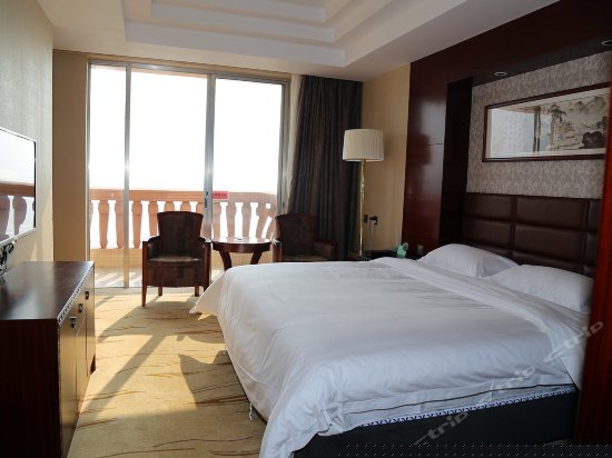 豪华山景大床房