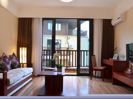 山景休闲大床机麻套房