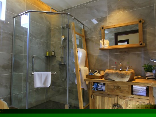 侧幽静海景双人间