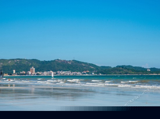 无敌海景三房一厅