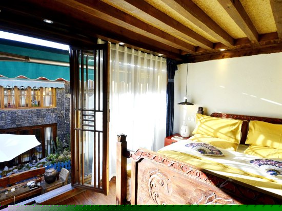 风情院唯美大床房