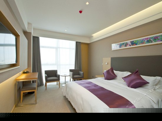 和颐商务大床房