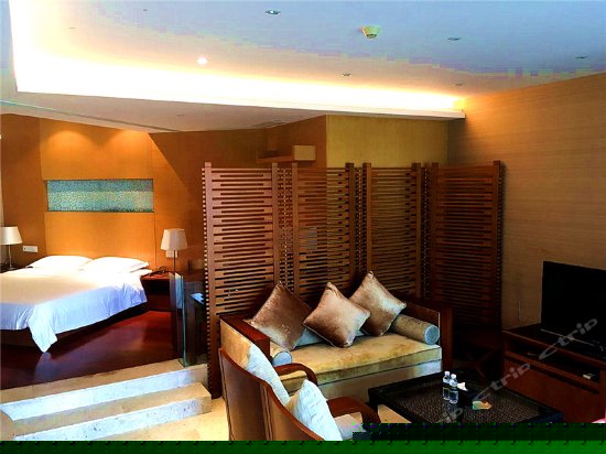 豪华海景套房（大床）