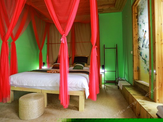 阳台河景大床房B