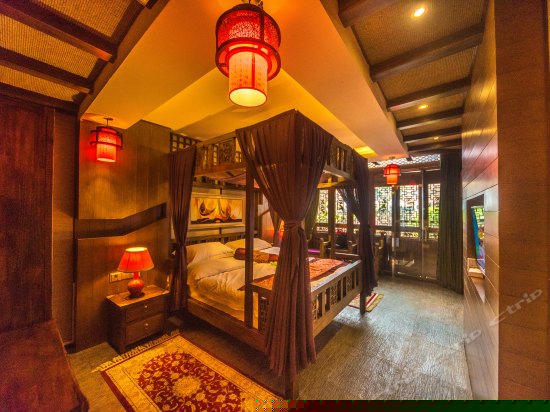 豪华温馨蜜月房