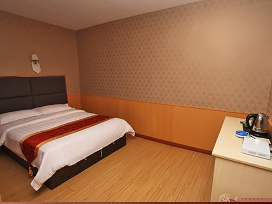 普通大床房（无窗）