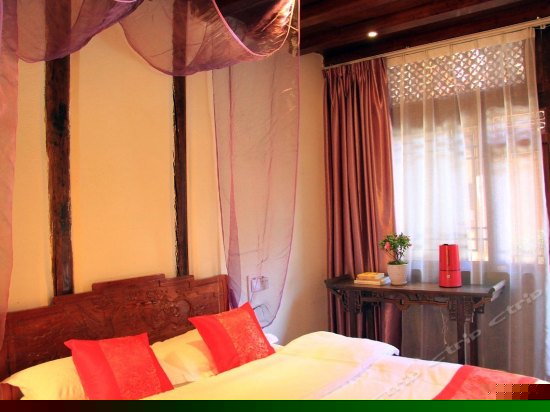 102生如夏花 大床房