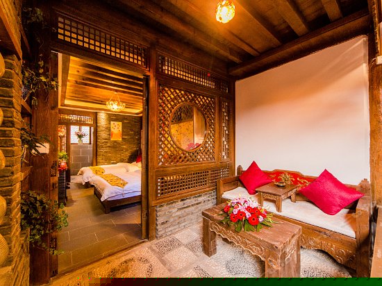 大业店唯美古韵亲子房