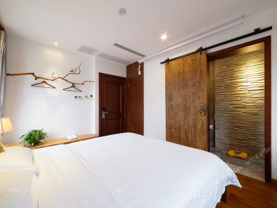 静震（温情岁月房）