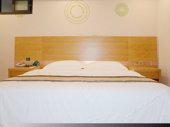 1.8米床豪华大床房