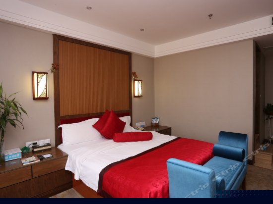 精选风韵大床房