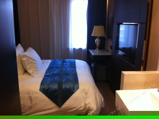 和颐特惠大床房